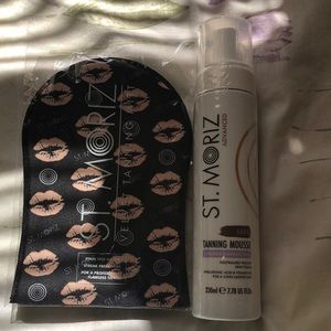 St. Moriz Advanced Color Correcting Dark Tanning Mouse
and Tanning Mitt